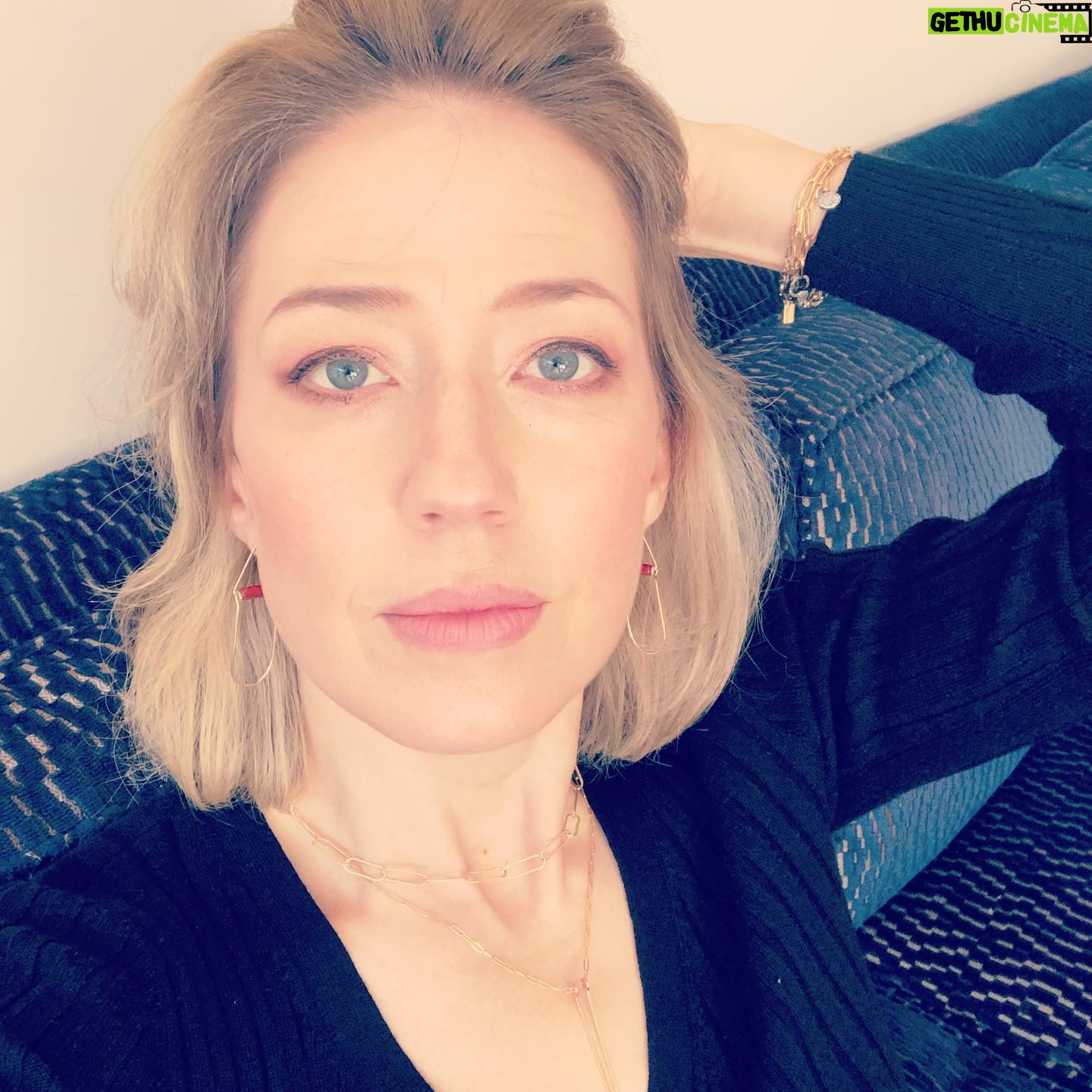 Carrie Coon - 11.5K Likes - Thanks to my #chicagodesigner pal Rachel @rachbjewelry who provided these everyday luxe pieces for my appearance on @wgnmorningnews. Check out Instagram for her 12 days of November sale!
