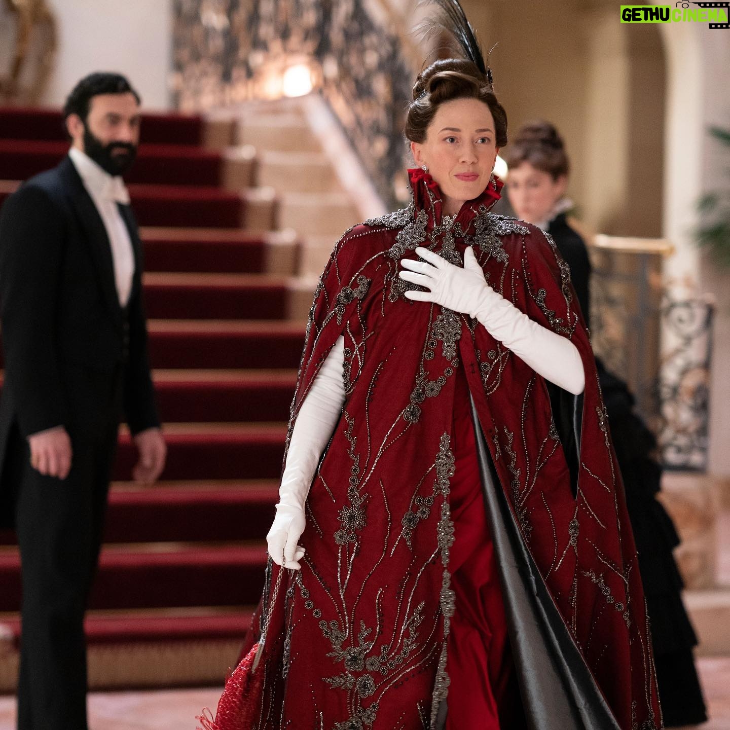 Carrie Coon - 6.3K Likes - @gildedagehbo #AcademyofMusic #Episode4
