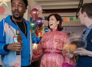 Carrie Preston Instagram - Dancing into this week’s #Elsbeth episode like...💃🕺Swipe for sneak peek photos! 📸