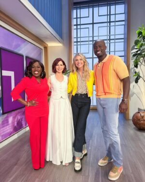 Carrie Preston Instagram - Thank you to the lovely hosts (and fun audience) of @thetalkcbs for our chat today! 💖 @andrewgelwicks style @shawnblairchristopher hair and makeup @alejandraalonsorojas skirt and top @alexandrebirman shoes @guitamjewelry earrings @ritiquejewelry ring @raygriffithsfinejewelry bracelet