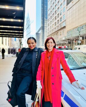 Carrie Preston Instagram - A little #BTS for #Elsbeth premiere day featuring the best crew and cast. See things Elsbeth’s way TONIGHT, 10pm, @cbstv and streaming on @paramountplus 🗽💕