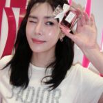 Carrie Wong Instagram - Dress well, get yourself fresh flowers, & a touch of the new floral-fruity Miss Dior Parfum 💐 Love yourself and Love out Loud. Only you can make yourself beautiful 💗 Discover the Miss Dior Parfum Pop-up at Ngee Ann City, Level 1 Atrium till 31 May and shop at all Dior Beauty Boutiques, Counters and on the Dior Beauty Online Boutique. @DIORBEAUTY #MISSDIOR #LOVEOUTLOUD #MISSDIORPARFUM
