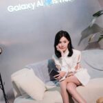 Carrie Wong Instagram - In Epic Wonderland with @samsungsg and finally got my hands on the latest S24 Ultra 🪄 Can't wait to explore more of the coolest AI functions 🩷 Wonderland is here for you at Ngee Ann City's Civic Plaza until 12th February. Go unfold your magic ✨️ @samsungsg #TeamGalaxy #SamsungUnpacked #GalaxyUnpacked #GalaxyAI #GalaxyS24
