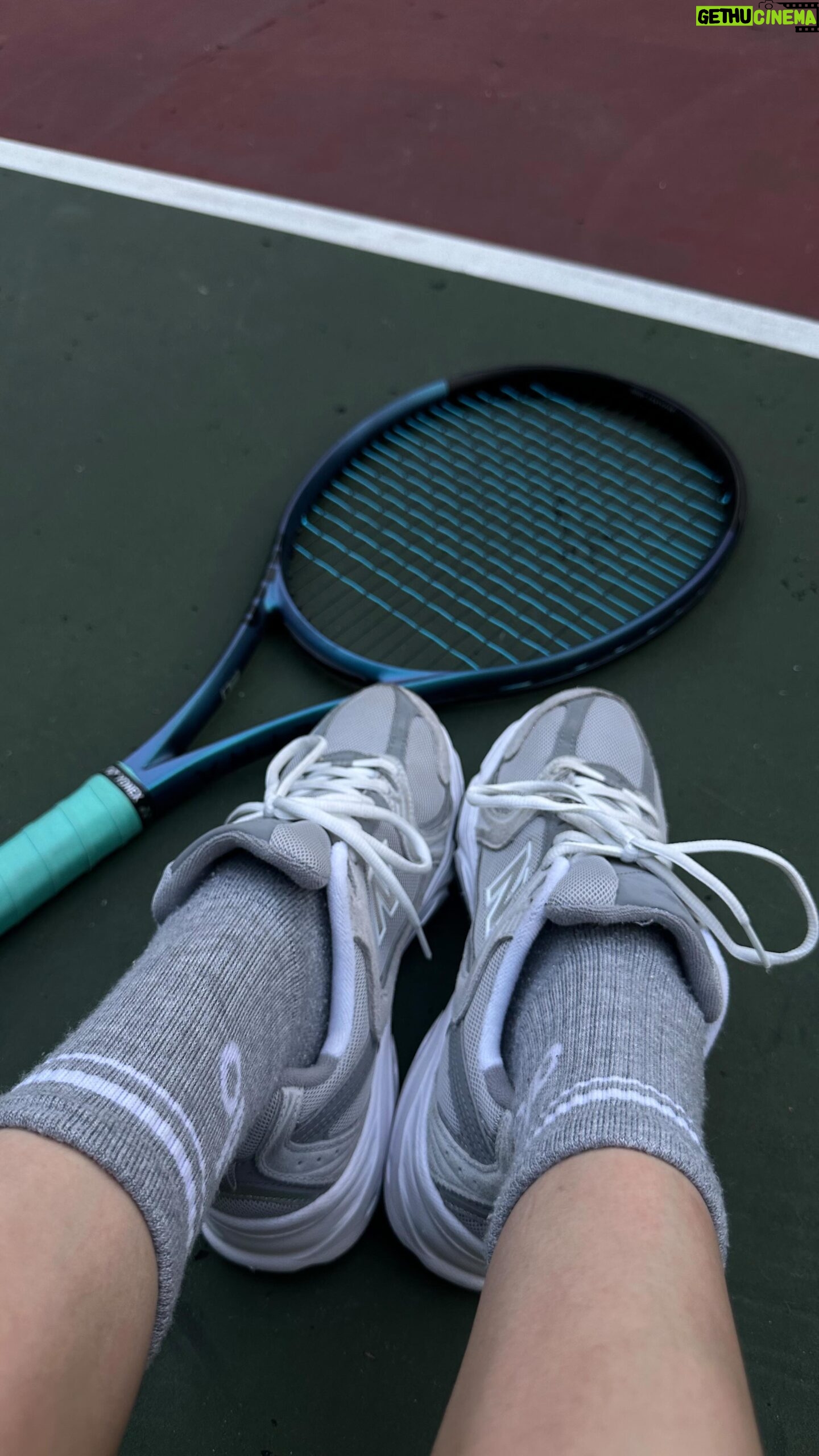 Carrie Wong Instagram - “What are you thinking about???” 🎾 #Tennislove