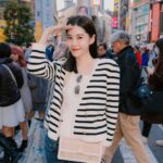 Carrie Wong Instagram - Small steps, big crowds 🫶 @charleskeithofficial #CharlesKeithLinitial #ImwithCharlesKeith