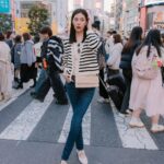 Carrie Wong Instagram - Small steps, big crowds 🫶 @charleskeithofficial #CharlesKeithLinitial #ImwithCharlesKeith