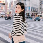 Carrie Wong Instagram - Small steps, big crowds 🫶 @charleskeithofficial #CharlesKeithLinitial #ImwithCharlesKeith