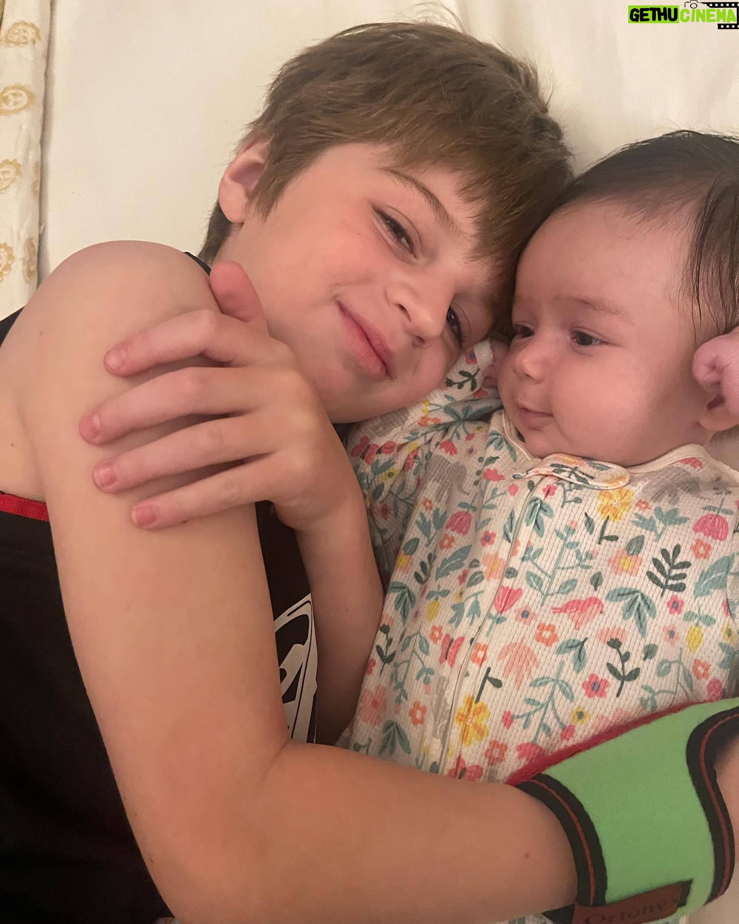 Casey Wilson Instagram - My three hearts. I’m also avail to ref any 8 and under soccer games, assuming you just need a sideline ref who for career self preservation needs would prefer to be in the shade. But one who is very happy to yell at any toxic dads disputing a call. Also ignore the 3 Men and a Baby esque Fed Ex man ghost in the 5th shot. Happy Mothers Day to all!