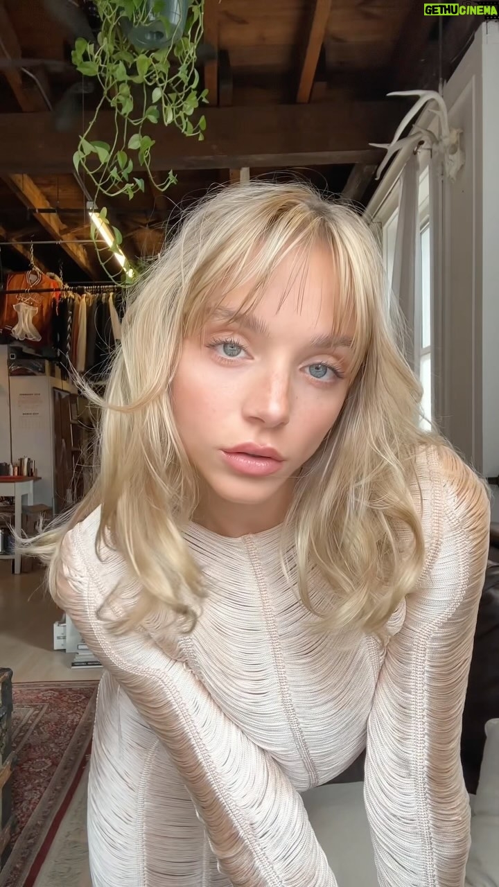 Casimere Jollette Instagram - just peachy! @tomfordbeauty 💄