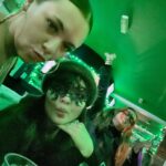 Cassady McClincy Instagram - London bits n’ breaking bread n’ beer n’ best buddies♥️
