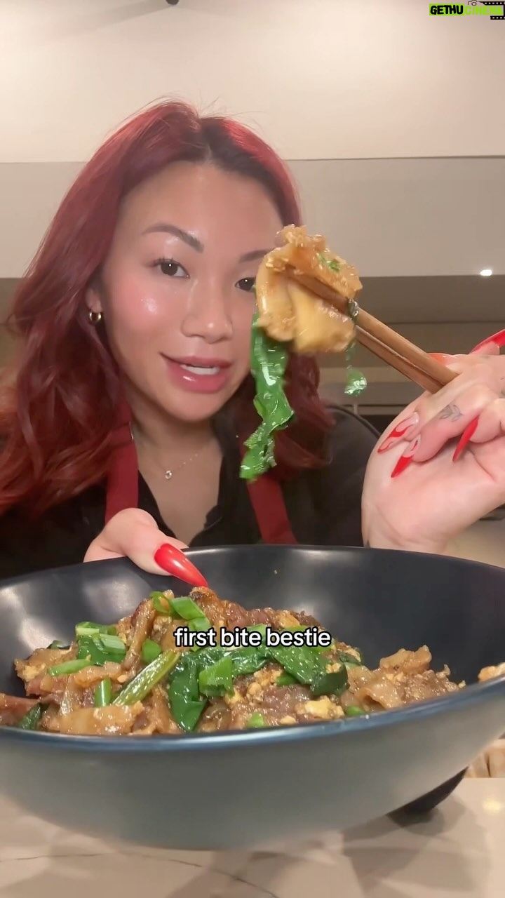 Cassie Yeung - 81.9K Likes - why is it pad see ew and not pad see yum