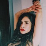 Cassie Steele Instagram - Last year ended with uncertainty, but now, January has brought me so much clarity and purpose. I feel exhilarated!!! What has 2020 brought you so far??? #newyearnewlooknewpaige 📸: @giasuperstar