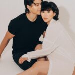 Cassie Steele Instagram - 38 Weeks! It’s officially my birth month and we’re so excited 🥲❤️! Thank you @sonegophotos for capturing all these moments 🥰🥰🥰 #maternityphotography #maternityshoot
