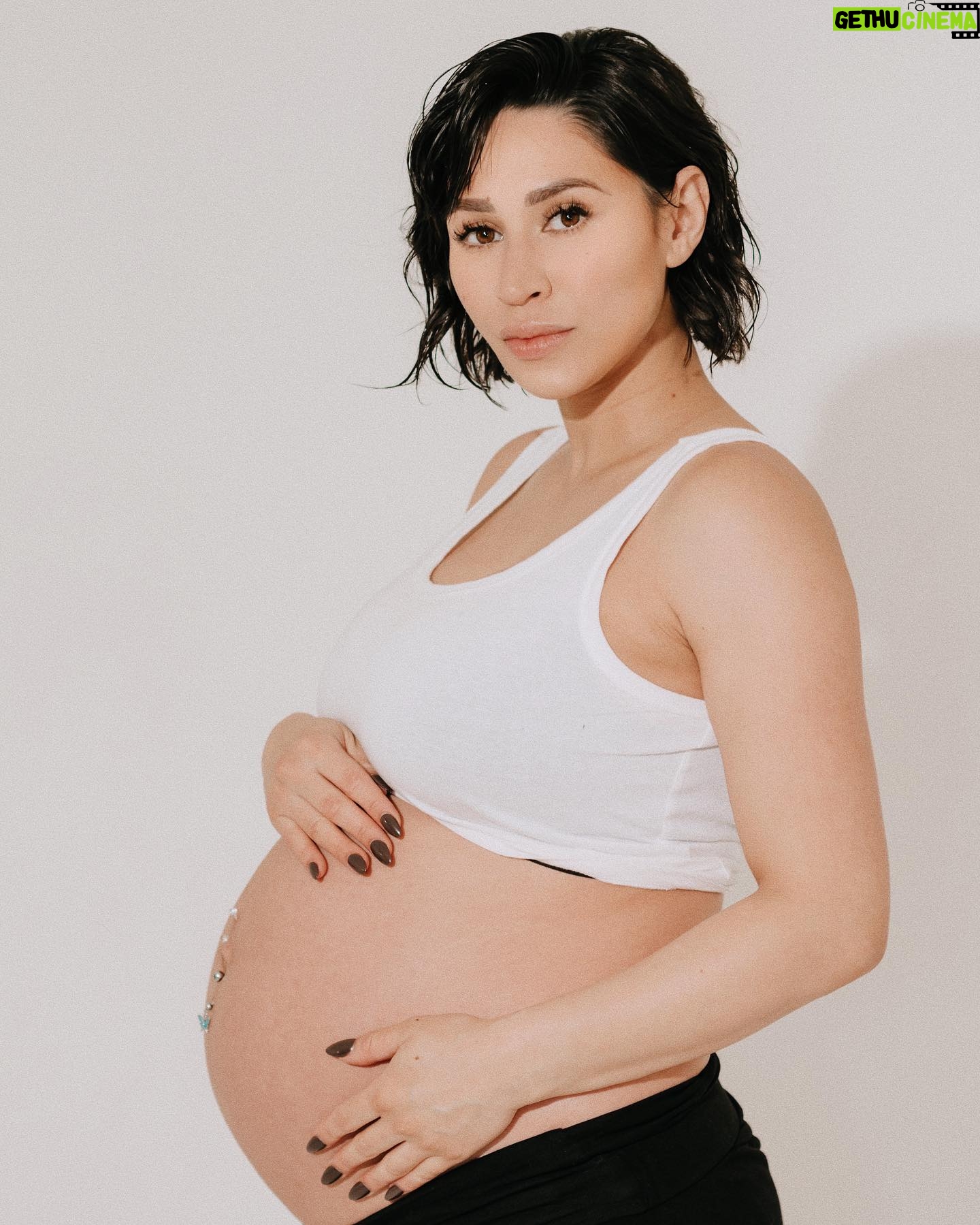 Cassie Steele - 28K Likes - 38 Weeks! It’s officially my birth month and we’re so excited 🥲❤️! Thank you @sonegophotos for capturing all these moments 🥰🥰🥰 #maternityphotography #maternityshoot