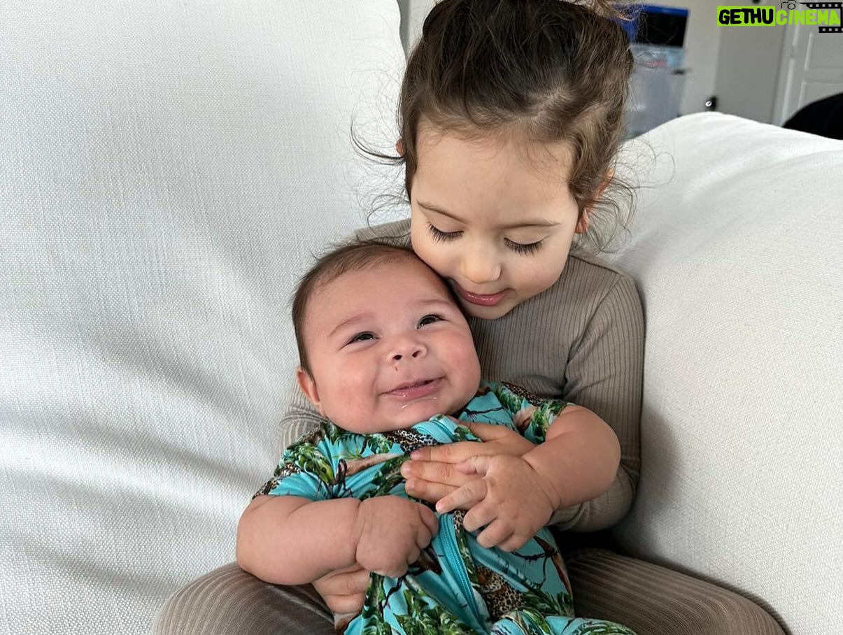 Cassie Steele - 21.5K Likes - Austin photo dump! July’s first road trip 💕🥰
