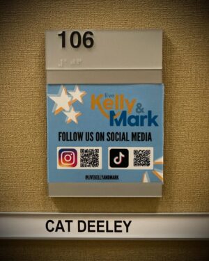 Cat Deeley Instagram - Back in the New York Groove with @LiveKellyAndMark to talk about all things #SYTYCD !! ❤️✨🗽🍎 #NYC