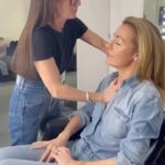 Cat Deeley Instagram - Ending National Fragrance Week on a high note… Our founders taking a moment of calm backstage last night before heading onto set. Here @amanda.grossman is gently applying our e11even oil to @catdeeley to calm and ground her before her appearance on @itv @itvtakeaway Since the beginning of her career, Amanda has incorporated e11even as part of her artistry to create a moment of calmness and to allow her clients to take a breath during times where life gets a little hectic. The energising, yet calming effect of the fragrance has become legendary🖤 #e11evenfragrance #ownbrand #unisexfragrance #fragranceoil #genderneutralfragrance #essentialoils #sustainablefragrance #vegan