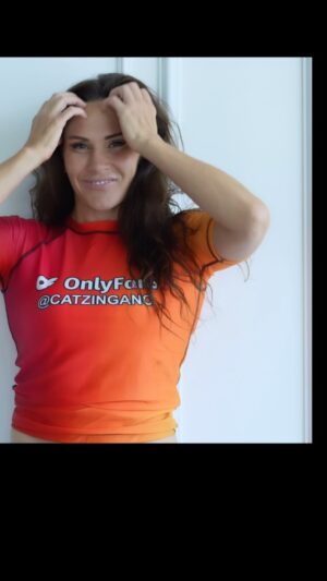 Cat Zingano Instagram - This sponsorship has been pretty cool 😌
I’m loving getting to chat with and get to know my fans. It’s fun to share a more personal side of myself, give my fight picks, opinions, stories, inside camp details, my day to day life, raffles of fight memorabilia and more. 
I’m so glad @onlyfans has made it possible for fighters and fans to connect. 
Come find me at the link in my bio!
I’ll be giving 30% off the first month, starting now through Sunday!
#sponsored