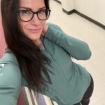 Cat Zingano Instagram - If you are looking for a sign to stay alive, this is it. If you are looking for a sign to change plans so you’re not around the people who trigger you, this is it. Holidays can be hard, there’s free help, call 988 📞 anonymously if you need it. 🫶🏼 #sendinghugs #letsgetthroughthis #call988 #holidays #help