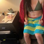 Cat Zingano Instagram - Adding extra good vibes and frequencies from head to toe! The Electro-Equiscope is like a Smart Tesla Charging Station for the Body. The Equiscope aids the body to heal itself by harmonizing the autonomic nervous system by opening cellular communication, increasing production of the body’s natural energy (ATP). Proprietary protocols identify impedance and deposit frequency intelligently through the skin, promoting circulation, reducing inflammation, eliminating pain and accelerating recovery. To put it simply… it’s bad ass! intellbio.com @intellbio @magicflowbus #equiscope #intellbio #flowreal