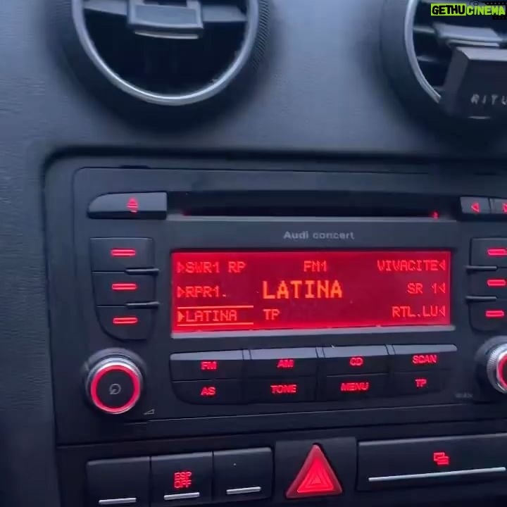 Catarina Filipe Instagram - Amanhã fazem 3 anos que ouvi o beat da XEQUE-MATE pela primeira vez 🖤♟️