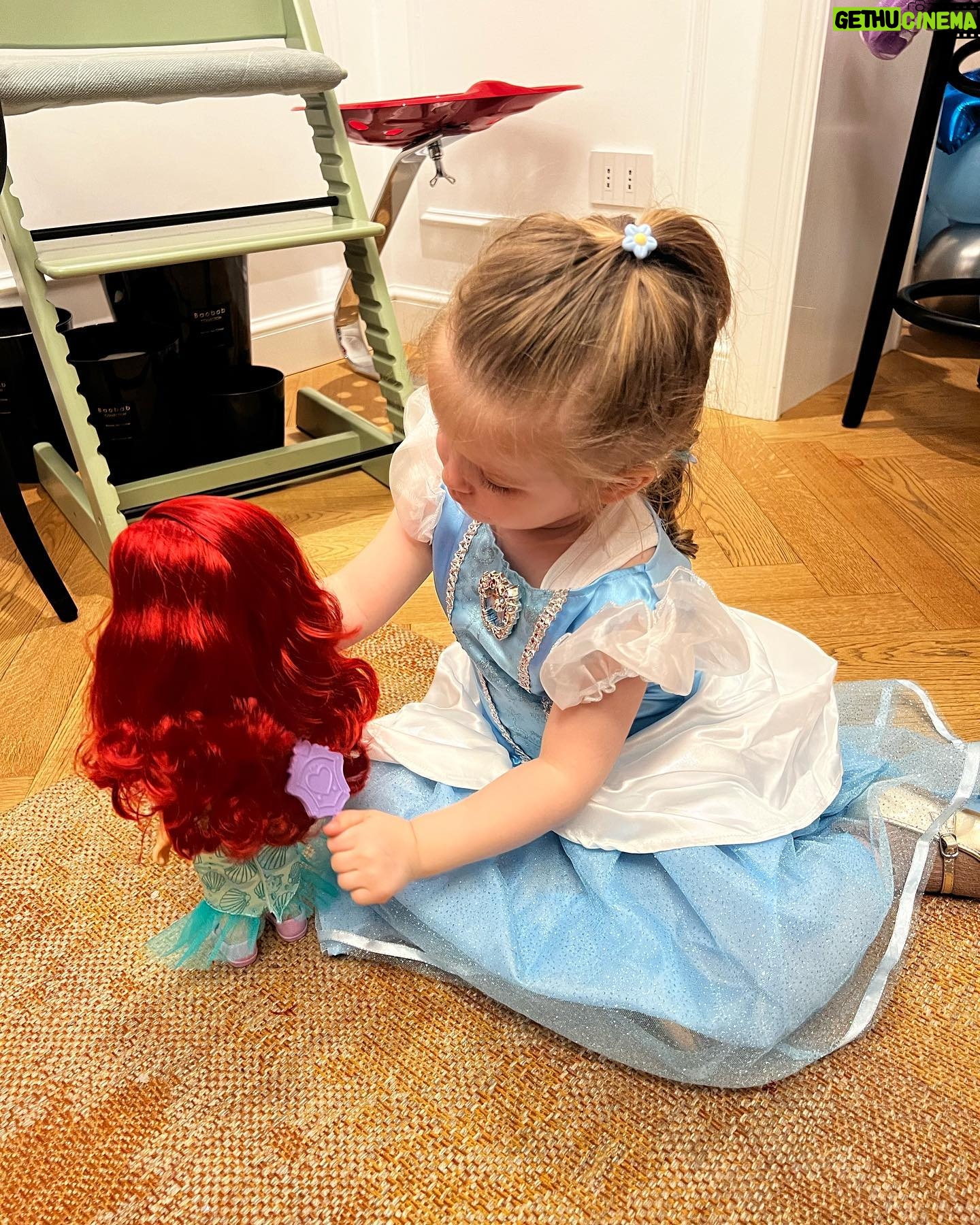 Caterina Shulha - 1.3K Likes - Nina e Futura, happy 3th!!!
( con Frozen e principe personali)
@marcobelardi