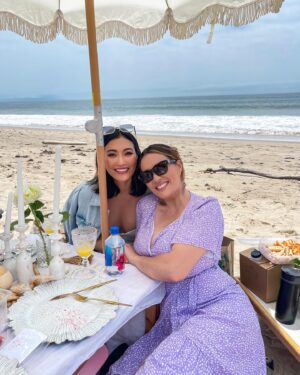 Catherine Haena Kim Instagram - They say you don’t find a happy life. You make it. Laughing around the table with the people I love. Yeah that feels like a happy life. ❤️ Dear Universe, this or something better 🎂 #birthdaybehavior 

I asked for low key and my bff @patricia.demicco gave me just that in the most Tricia fashion, spectacular 💃🏻💃🏻 I’m the luckiest girl 🥹