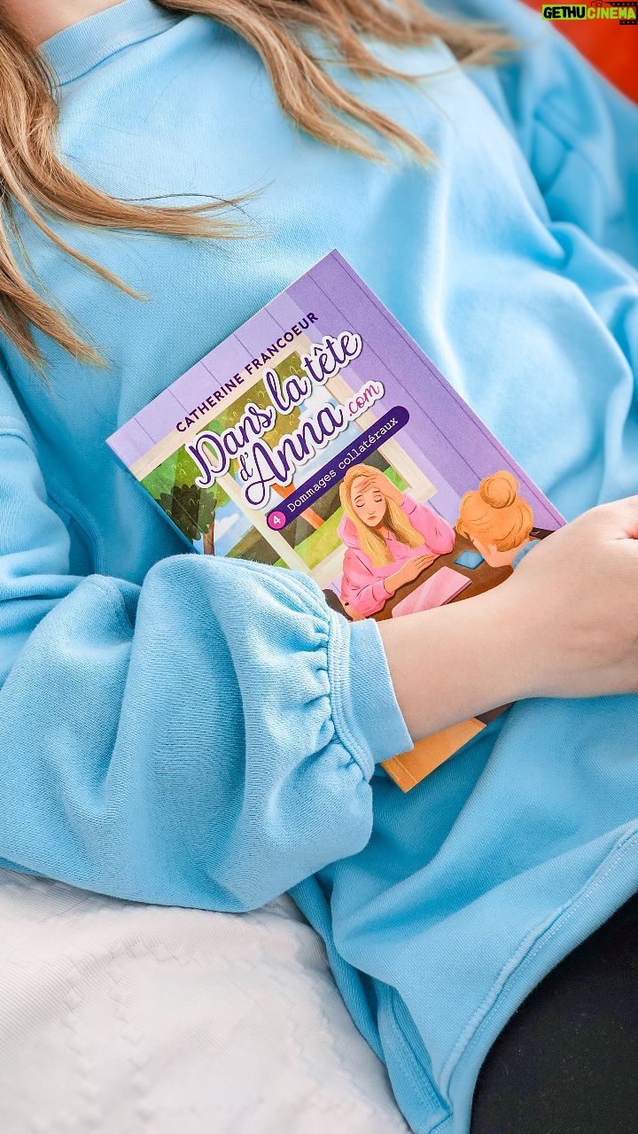 Catherine Francoeur Instagram - Dans la tête d'Anna tome 4, mon 7e (!!!) roman sera enfin sur les tablettes le 10 avril 🥹🥳✨ Cet ultime tome de la série va conclure l'histoire d'Annabelle et j'ai bien hâte que vous puissiez le lire. Je serai aussi (enfin!!!) au salon du livre de Québec les 13 et 14 avril. Samedi 13 avril: 11:30 à 13:00, kiosque 237. Dimanche 14 avril: 10:00 à 11:30 et 13:00 à 14:30, au kiosque 237. Hâte de vous voir, hâte que vous puissiez le lire et surtout trop hâte de savoir ce que vous allez en penser 🥹❤️🫶🏼