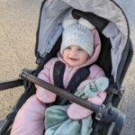 Catherine Francoeur Instagram – Souvenirs d’hiver pour laisser place au printemps 🤍🌷
1, 2, 3 – 1 an pour Julia, 3 gâteaux et aucun qu’elle a aimé 😅
4 – Fleurs pour Fudge 🫶🏻
5 – Beaaaaucoup d’écriture et deux romans de completés 
6 – Ménage ménage ménage 
7 – Promenades sous le soleil 
8 – Mon outfit pref du moment 💜
9 – Bébé grande fille 🥲🤍
10 – Plans de grandeur pour notre maison

Excitée pour le beau temps et la chaleur, maintenant ! 🥰