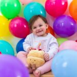 Catherine Francoeur Instagram – 1 an pour notre Dindon d’amour ! 🥹❤️

Ça fait déja une année complète depuis sa naissance, l’année la plus rapide de notre vie. Un roller coaster d’émotions.🫶🏻

Incroyablement reconnaissants d’avoir une petite fille si extraordinaire dans nos vies. C’est un véritable privilège de te voir grandir et découvrir ta personnalité. Flamboyante, déterminée et énergique, ça aurait été difficile de rêver mieux. 
Ta curiosité infatiguable t’empêche peut-être de dormir (😴😅) mais découvrir le monde au travers tes yeux, c’est beau. Tu es un vrai rayon de soleil ☀️🤍

Bonne fête Julia, on t’aime tellement. ❤️❤️❤️