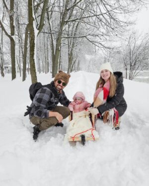 Catherine Francoeur Instagram - Ça commence tranquillement à sentir le printemps (j'ai hâte 💚🌷💐🌤️) donc j'en profite pour publier mes dernières photos d'hiver. ❄️