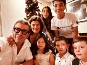 Catherine Mazoyer Instagram - Navidad en familia ❤️
@raul_ars2 ❤️