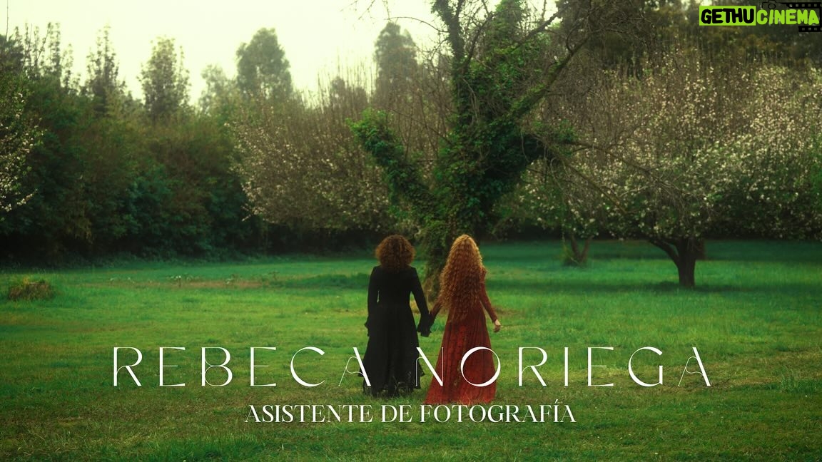 Catherine Mazoyer Instagram - @eidesis_serie es un universo, viene de una idea que se me ocurrió a los 15 o 16 años… amalgamado con ideas y sensibilidades de la increíble artista @karlagrunewaldt 🎬✨ Cada videoclip de este disco es un adelanto al primer episodio, que tiene pistas y secretos. Vayan a ver “Kari”, ya disponible en Youtube ☺️