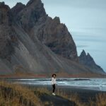 Catherine Paquin Instagram – Beauté infinie 🏔️🌞✨🍯🧚🏻 Je veux pas influencer personne, mais BOOK THE FLIGHT – où tu veux , pas besoin d’aller en Islande, mais voyager recharge l’âme 🌛🔋 

& la magie de @david_maman 📸