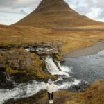 Catherine Paquin Instagram - J’ai pu le choix … surtout avec la dernière photo , l’Islande est mon TOP 1 au monde les chums 🥹🇮🇸🏆 1. HAPPY PEACH 2. Freedom feels 3. Plus beau qu’une TV 4. Je déménage tu ici ? 5. Plus grand que nature 6. Vivre dans son char 😅 7. Pas pire calendrier 😏 8. ☘️ top 1 Fire shot by : @david_maman 📸