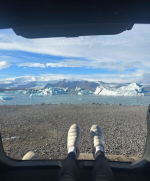 Catherine Paquin Instagram - Ice Ice Baby 🦭🩵🫧