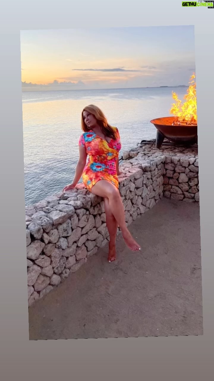 CeCe Peniston Instagram - Truly #grateful to experience the beautiful island of #fiji and @valdeciocollection i love my fit #fashion #mood #love #life #cecepeniston @melroseeffect #goodvibes @fijimarriottresortmomibay thank you so much for the #hospitality
