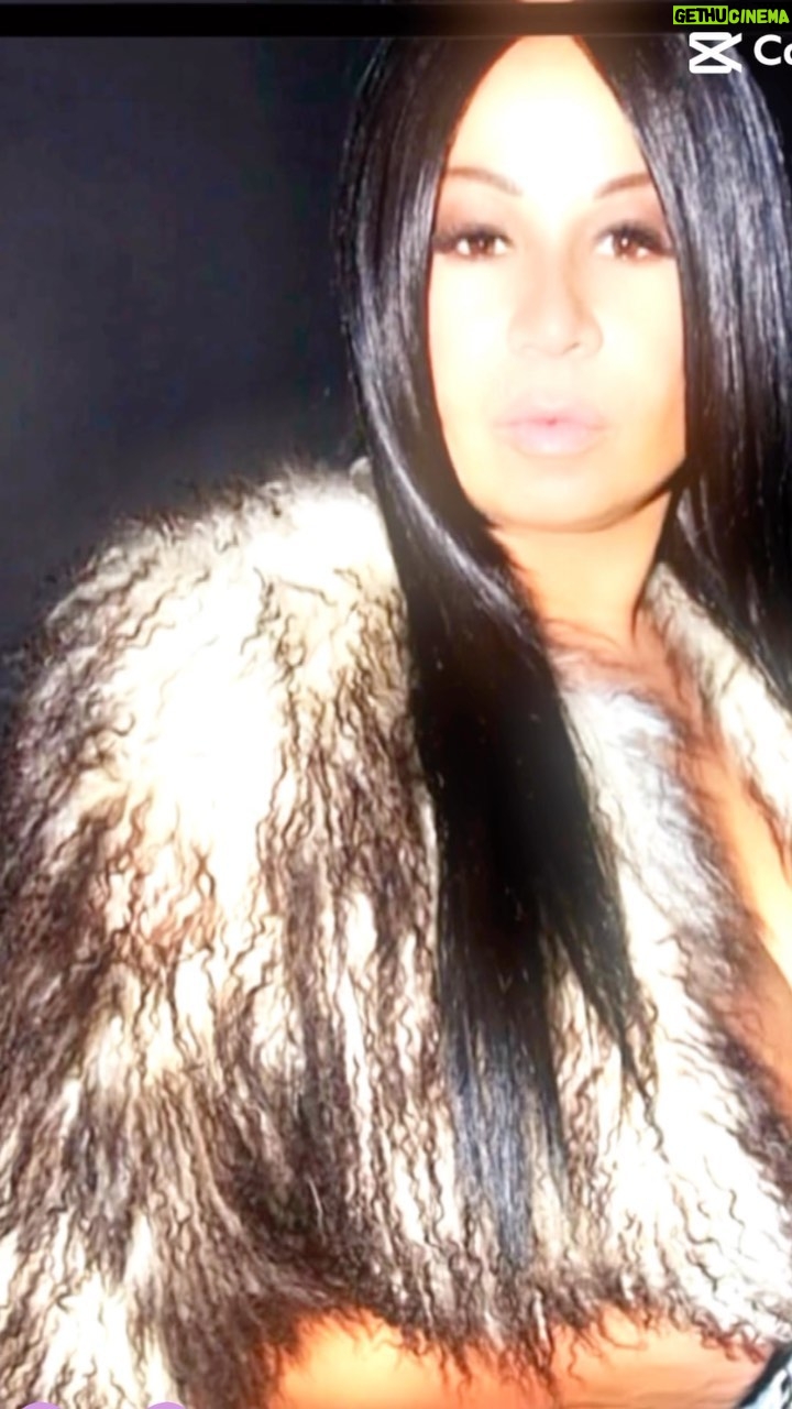 CeCe Peniston Instagram - #mood #love #teusday #fur #artist @angeladthecreator @iam_tremajor_beauty #unit #muahmuah