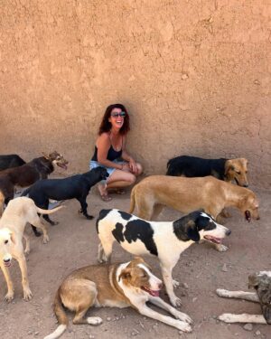 Cécile Consul Instagram - MARRAKECH juin 2023
Que dire….tout est beau ,tout est bon , les marocains savent recevoir 
 Point noir:les singes en tutu sur la place jemaa El fna 

#holiday #marroc #marrakech
