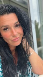 Actress Cécile Consul HD Instagram Photos and Wallpapers August 2023