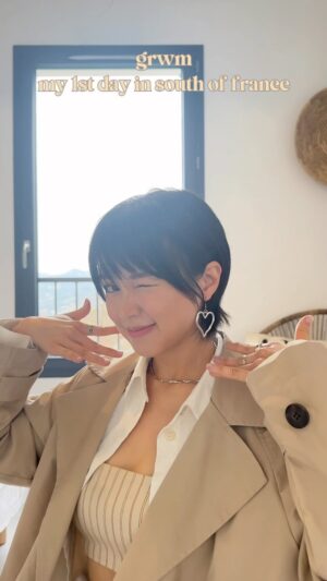 Cecilia So Instagram - 終於來剪之前在南法的outfit
好久沒去歐洲想更有法式的感覺
所以重點還是大地色系和trench coat 做layering
材質都是麻質的很搭南法的風景和陽光（沒有為什麼🤣）
accessory 還是簡單款式為主
最近很愛銀色所以都是銀色的！
還加了一雙銀色的尖頭鞋🪩💎
grwm go🌪️✨
#grwm #frenchstyle #trenchcoat