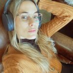 Cecilia Bonelli Instagram - Música! 🎼🎧🎤dame siempre música! Y más con unos buenos auriculares como estos de @skullcandyenargentina. 🤟🏻Apurate porque están con descuentos increíbles por el Hot Sale. Y vos, ¿cuál vas a elegir? Ingresá a 👉🏻 www.skullcandy.com.ar y descubrí todos los modelos que tienen🎧 Te van a encantar!! 😄 #SkullcandyArgentina #FreeSkullcandy #Skullcandy