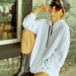 Cecilia Bonelli Instagram - #sábado que fresco que está no?? Pero el frío no nos para y le metemos onda (siempre) al #outfit