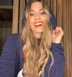 Cecilia Bonelli Instagram - Sonriendo siempre ando …. 😁