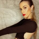 Cecilia Bonelli Instagram - Bouche rouge baby 💋