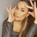 Cecilia Bonelli Instagram - Hoy se vuelve con todo! 😜👌👍 luego de dos semanas de vacaciones y una aislada por protocolo… ya estoy lista! Ustedes están del otro lado? Nos vemos 23 hs en @espnfshow