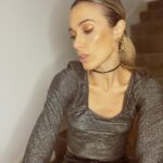 Cecilia Bonelli Instagram - Hoy se vuelve con todo! 😜👌👍 luego de dos semanas de vacaciones y una aislada por protocolo… ya estoy lista! Ustedes están del otro lado? Nos vemos 23 hs en @espnfshow