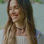 Cecilia Bonelli Instagram - ¡Animate vos también a probar Mingo! 🌊 🍃 Esencias naturales 🏔 Agua de la cordillera de los Andes ⬇️ Menos de 100 calorías por lata 🍸 4% de alcohol ⬇️ Baja en azúcar 🤩 Lista para disfrutar en cualquier momento. 💫 #Mingo #ListaParaDisfrutar #BajaEnAzúcar #MenosDe100kcal #EsenciasNaturales