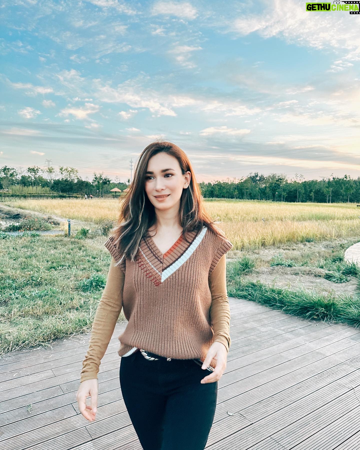 Celina Jade - 7.9K Likes - I want my baby to grow up loving nature like me!