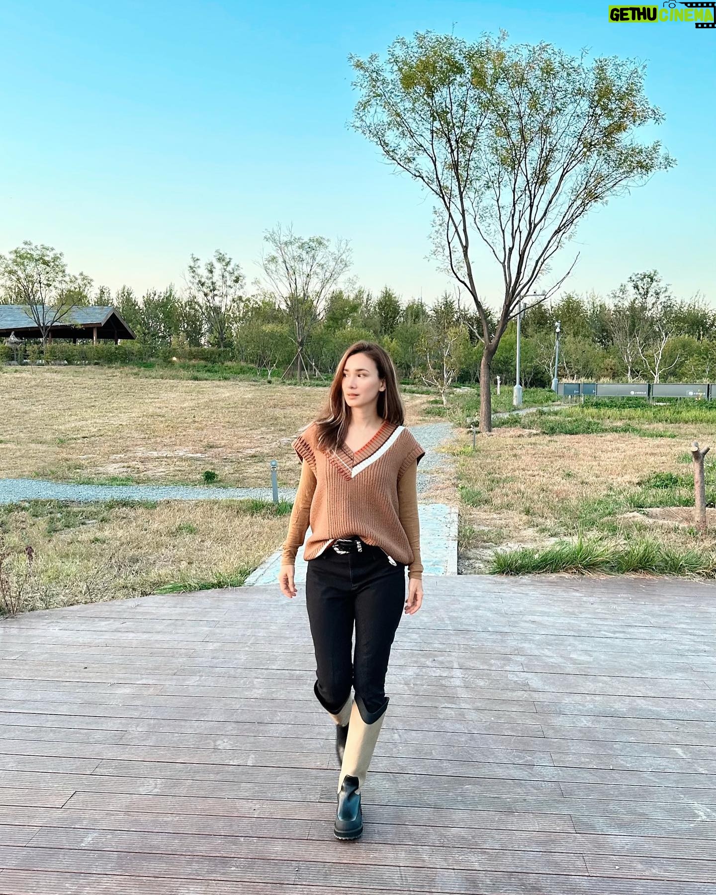Celina Jade - 7.9K Likes - I want my baby to grow up loving nature like me!